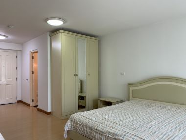 For Sale at Plus 38 Studio 1 Bathroom 4,200,000THB Fully furnished