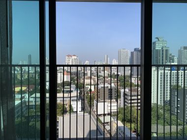 Noble Remix ให้เช่า ในราคาเพียง 28,000บาท/เดือน 1 ห้องนอน 45ตรม. วิวสวย ห้องใหญ่อยู่สบาย คอนโดเสย BTS ทองหล่อ เฟอร์นิเจอร์ครบพร้อมเข้าอยู่