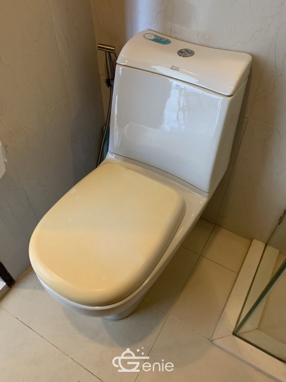 For rent at Le Luk Studio 1 Bathroom 18,000/month Fully furnished (can negotiate)