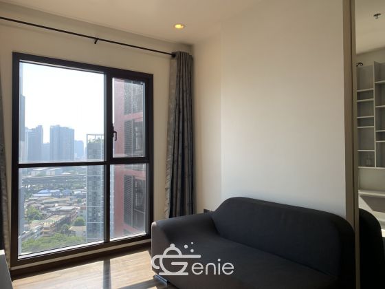 For Sale at Wyne by Sansiri 1 Bedroom 1 Bathroom size 35 sqm. 18th Floor 4,199,000 THB/month Fully furnished
