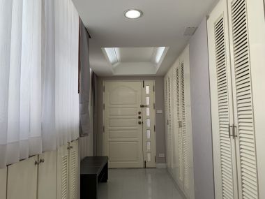 ปล่อยขาย/เช่า! Supalai Place Sukhumvit 39 2 ห้องนอน 1 ห้องน้ำ 142 ตรม. ใกล้ BTS พร้อมพงษ์ เพียง 41,888 บาท/เดือน (ราคาต่อรองได้) เฟอร์นิเจอร์ครบพร้อมเข้าอยู่