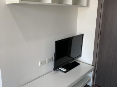 ปล่อยเช่า! The Base Park West Sukhumvit 77 1 ห้องนอน 1 ห้องน้ำ 25 ตรม. ราคาเพียง 10,000 บาท/เดือนใกล้ BTS พระโขนง เฟอร์นิเจอร์ครบพร้อมเข้าอยู่