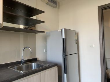 ปล่อยเช่า! The Base Park West Sukhumvit 77 1 ห้องนอน 1 ห้องน้ำ 25 ตรม. ราคาเพียง 10,000 บาท/เดือนใกล้ BTS พระโขนง เฟอร์นิเจอร์ครบพร้อมเข้าอยู่