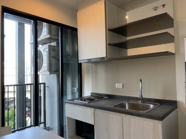 ปล่อยเช่า! The Base Park West Sukhumvit 77 1 ห้องนอน 1 ห้องน้ำ 25 ตรม. ราคาเพียง 10,000 บาท/เดือนใกล้ BTS พระโขนง เฟอร์นิเจอร์ครบพร้อมเข้าอยู่
