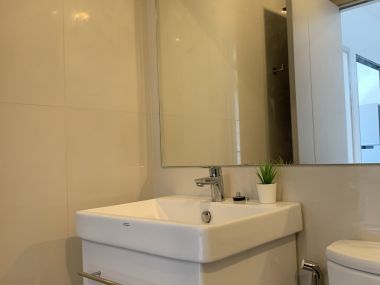 For rant at Life Sukhumvit 48 1 Bedroom 1 Bathroom 18,000THB/month Fully furnished