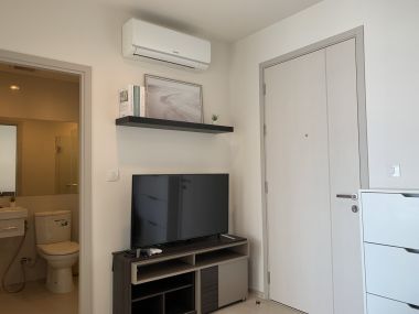 For rant at Life Sukhumvit 48 1 Bedroom 1 Bathroom 18,000THB/month Fully furnished