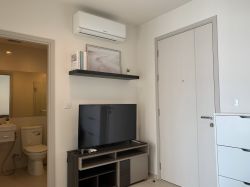 For rant at Life Sukhumvit 48 1 Bedroom 1 Bathroom 18,000THB/month Fully furnished