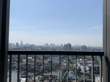 For rant at Life Sukhumvit 48 1 Bedroom 1 Bathroom 18,000THB/month Fully furnished