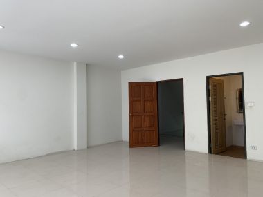 ขาย/เช่า Home Office พระราม 3 ซอย 41 ขาย 17,000,000 บาท เช่าเพียง 70,000บาท/เดือน 4 ชั้น 3 ห้องน้ำ ขนาด 35 ตรว. พื้นที่ใช้สอย 250 ตรม. มี Rooftop ใกล้ BTS วัดดอกไม้