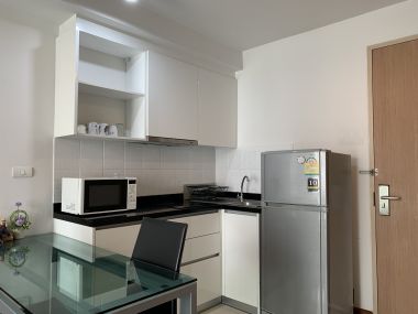 คอนโดให้เช่า เลอ โคเต้ ทองหล่อ 8 ขนาด 1 ห้องนอน 1 ห้องน้ำ 38 ตรม. ค่าเช่า 17,000 บาท ใกล้ BTS ทองหล่อ เฟอร์นิเจอร์ครบพร้อมเข้าอยู่ รหัส 2783