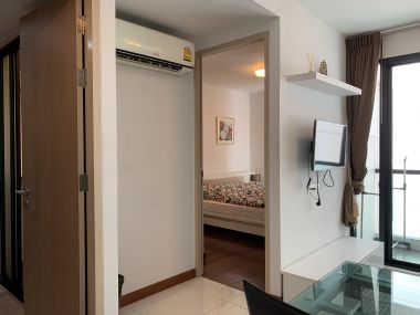 คอนโดให้เช่า เลอ โคเต้ ทองหล่อ 8 ขนาด 1 ห้องนอน 1 ห้องน้ำ 38 ตรม. ค่าเช่า 17,000 บาท ใกล้ BTS ทองหล่อ เฟอร์นิเจอร์ครบพร้อมเข้าอยู่ รหัส 2783