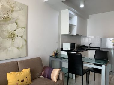 คอนโดให้เช่า เลอ โคเต้ ทองหล่อ 8 ขนาด 1 ห้องนอน 1 ห้องน้ำ 38 ตรม. ค่าเช่า 17,000 บาท ใกล้ BTS ทองหล่อ เฟอร์นิเจอร์ครบพร้อมเข้าอยู่ รหัส 2783