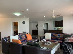 ปล่อยเช่า! The Waterford Park Sukhumvit 53 เพียง 75,000บาท/เดือน 3 ห้องนอน 4 ห้องน้ำ 220 ตรม. ใกล้ BTS ทองหล่อ เฟอร์นิเจอร์ครบพร้อมเข้าอยู่ รหัส 2785