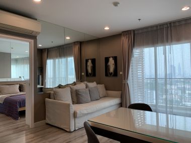 Sell ​​Centric Sathorn - Saint Louis 2 bedrooms, 2 bathrooms, price only 15,000,000 baht Half transfer fee, near BTS St. Louis, fully furnished, ready to move in Code 2792