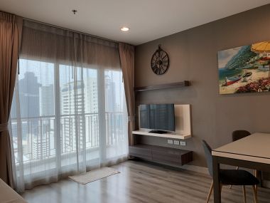 Sell ​​Centric Sathorn - Saint Louis 2 bedrooms, 2 bathrooms, price only 15,000,000 baht Half transfer fee, near BTS St. Louis, fully furnished, ready to move in Code 2792