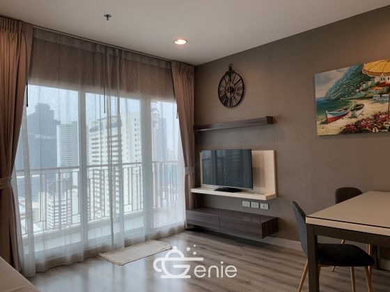 Sell ​​Centric Sathorn - Saint Louis 2 bedrooms, 2 bathrooms, price only 15,000,000 baht Half transfer fee, near BTS St. Louis, fully furnished, ready to move in Code 2792