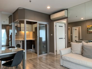 Sell ​​Centric Sathorn - Saint Louis 2 bedrooms, 2 bathrooms, price only 15,000,000 baht Half transfer fee, near BTS St. Louis, fully furnished, ready to move in Code 2792