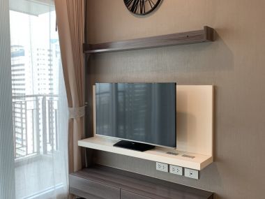 Sell ​​Centric Sathorn - Saint Louis 2 bedrooms, 2 bathrooms, price only 15,000,000 baht Half transfer fee, near BTS St. Louis, fully furnished, ready to move in Code 2792