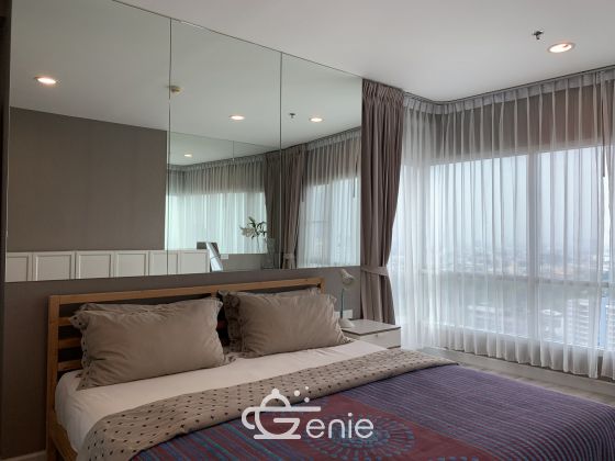 Sell ​​Centric Sathorn - Saint Louis 2 bedrooms, 2 bathrooms, price only 15,000,000 baht Half transfer fee, near BTS St. Louis, fully furnished, ready to move in Code 2792