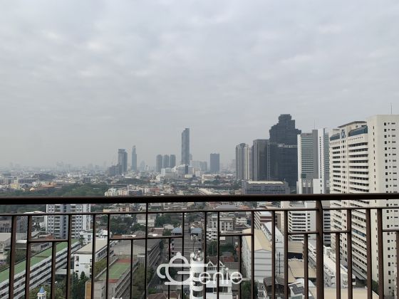 Sell ​​Centric Sathorn - Saint Louis 2 bedrooms, 2 bathrooms, price only 15,000,000 baht Half transfer fee, near BTS St. Louis, fully furnished, ready to move in Code 2792