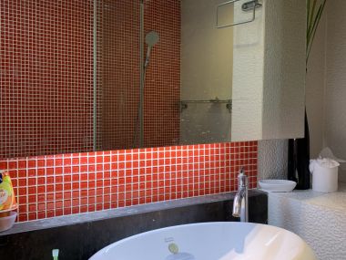 ** Hot Deal! ** For rent/sale at The Clover Thonglor 1 Bedroom 1 Bathroom Size : 40Sq.m.  Fully furnished Code