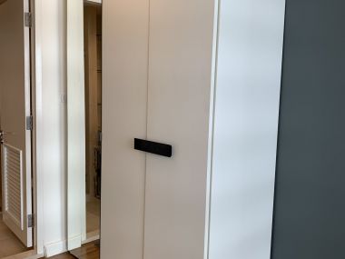 ** Hot Deal! ** For rent/sale at The Clover Thonglor 1 Bedroom 1 Bathroom Size : 39 Sq.m. Fully furnished Code 2794