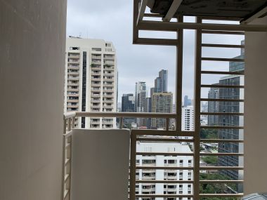 ปล่อยเช่า! Condo One X Sukhumvit 26 ในราคาเพียง 16,000 บาท/เดือน สตูดิโอ 1 ห้องน้ำ 35 ตรม. ใกล้ BTS พร้อมพงษ์ เฟอร์นิเจอร์ครบพร้อมเข้าอยู่ (ต่อรองราคาได้)