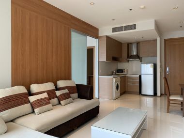 For rent! at The Emporio Place 1 Bedroom 1 Bathroom 35,000 THB/month Fully furnished