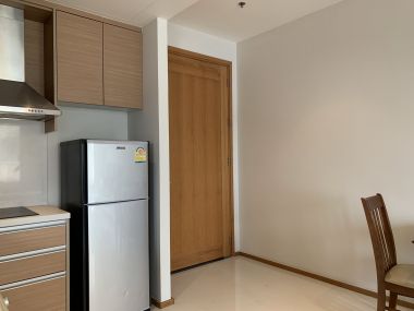 For rent! at The Emporio Place 1 Bedroom 1 Bathroom 35,000 THB/month Fully furnished