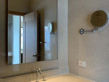 For rent! at The Emporio Place 1 Bedroom 1 Bathroom 35,000 THB/month Fully furnished