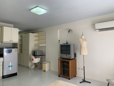 Rent out! Raintree Villa for only 14,000 baht/month Studio 1 bathroom 30 sq m. Near BTS Thong Lo, fully furnished, ready to move in Code 2809