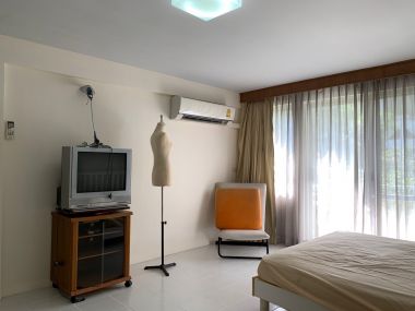 Rent out! Raintree Villa for only 14,000 baht/month Studio 1 bathroom 30 sq m. Near BTS Thong Lo, fully furnished, ready to move in Code 2809