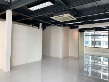 Special price!!! for rent! at The Emporio Place 2 Bedroom 2 Bathroom 60,000THB/month Fully furnished