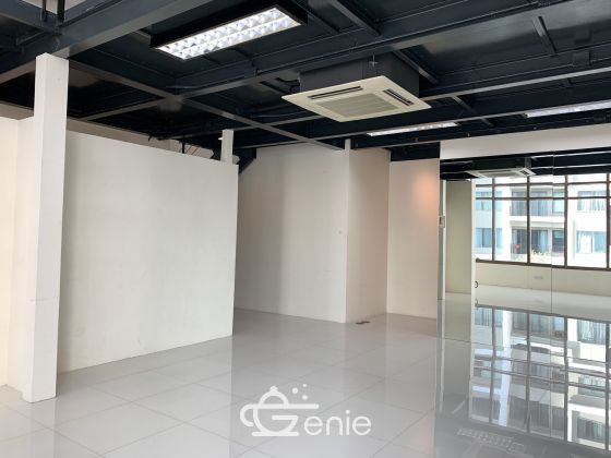 Special price!!! for rent! at The Emporio Place 2 Bedroom 2 Bathroom 60,000THB/month Fully furnished