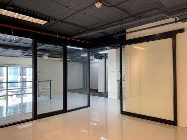 Special price!!! for rent! at The Emporio Place 2 Bedroom 2 Bathroom 60,000THB/month Fully furnished