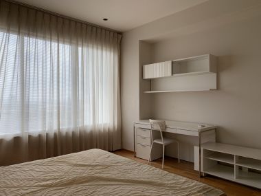 Special price!!! for rent! at The Emporio Place 2 Bedroom 2 Bathroom 70,000THB/month Fully furnished