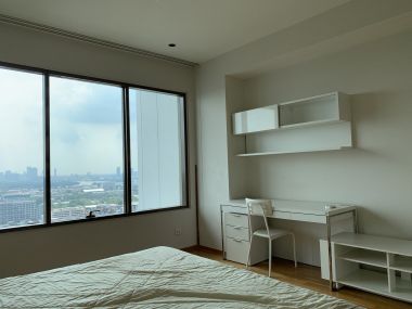 Special price!!! for rent! at The Emporio Place 2 Bedroom 2 Bathroom 70,000THB/month Fully furnished