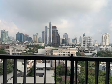 Rent out! Maru Ekkamai for only 35,000 baht/month, 1 bedroom, 1 bathroom, 35.5 sq m., near BTS Ekkamai, fully furnished, ready to move in.