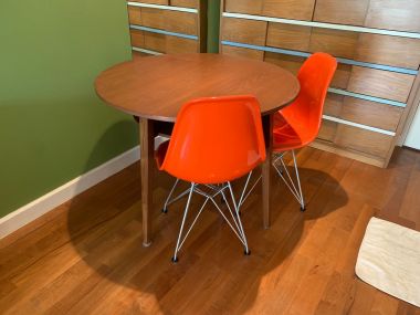 Sell/rent!! Plus 38 Hip, price 4,900,000 baht, rent for only 22,000 baht/month Large room, comfortable, size 50 sq m., near BTS Thonglor, fully furnished, ready to move in.