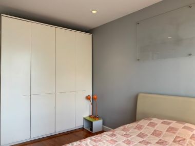 Sell/rent!! Plus 38 Hip, price 4,900,000 baht, rent for only 22,000 baht/month Large room, comfortable, size 50 sq m., near BTS Thonglor, fully furnished, ready to move in.