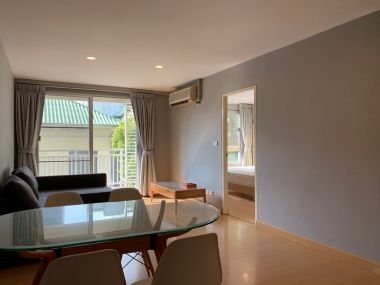 For Sale !!! Plus 38 Hip 1 bedroom, bathroom, price only 4,500,000 baht, half transfer fee, near BTS Thonglor, fully furnished, ready to move in