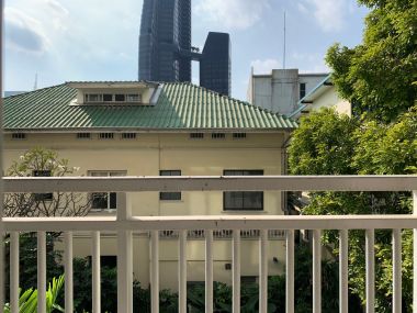 For Sale !!! Plus 38 Hip 1 bedroom, bathroom, price only 4,500,000 baht, half transfer fee, near BTS Thonglor, fully furnished, ready to move in