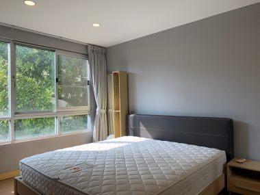 For Sale !!! Plus 38 Hip 1 bedroom, bathroom, price only 4,500,000 baht, half transfer fee, near BTS Thonglor, fully furnished, ready to move in