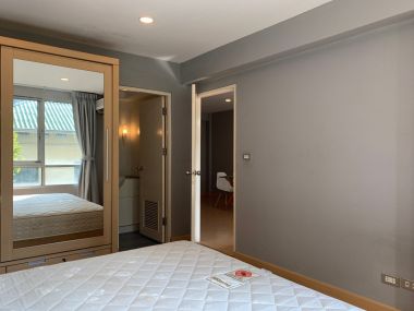 For Sale !!! Plus 38 Hip 1 bedroom, bathroom, price only 4,500,000 baht, half transfer fee, near BTS Thonglor, fully furnished, ready to move in