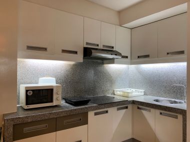 Rent out! Raintree Villa for only 20,000 baht/month, 1 bedroom, 1 bathroom, 66 sq m., near BTS Thonglor, fully furnished, ready to move in.