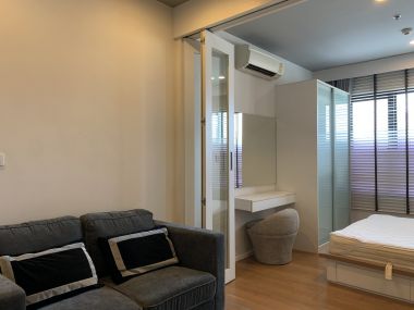 Rent out! Blocs 77 for only 13,000 baht/month Studio 1 bathroom 31 sq m. Near BTS On Nut, fully furnished, ready to move in.