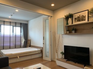 Rent out! Blocs 77 for only 13,000 baht/month Studio 1 bathroom 31 sq m. Near BTS On Nut, fully furnished, ready to move in.