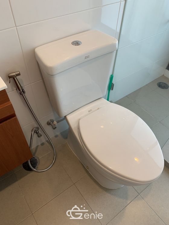 Rent out! Blocs 77 for only 13,000 baht/month Studio 1 bathroom 31 sq m. Near BTS On Nut, fully furnished, ready to move in.