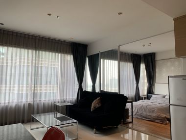 For rent! at The Emporio Place 1 Bedroom 1 Bathroom 25,000 THB/month Fully furnished