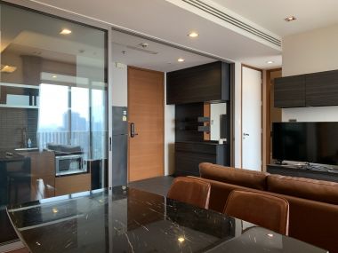 Sell l!!! ASHTON MORPH 38 for a price of 13,500,000 including all expenses, 2 bedrooms, 2 bathrooms, 71 sq m., near BTS Thonglor-Ekkamai. Fully furnished and ready to move in